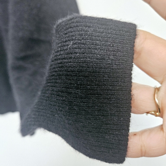 Vintage Hand Embroidered M/L Angora & Lambs wool  blend Pullover Knit Sweater - Picture 5 of 12